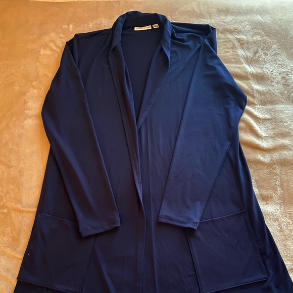 Woman’s Jacket - Picture 3 of 4